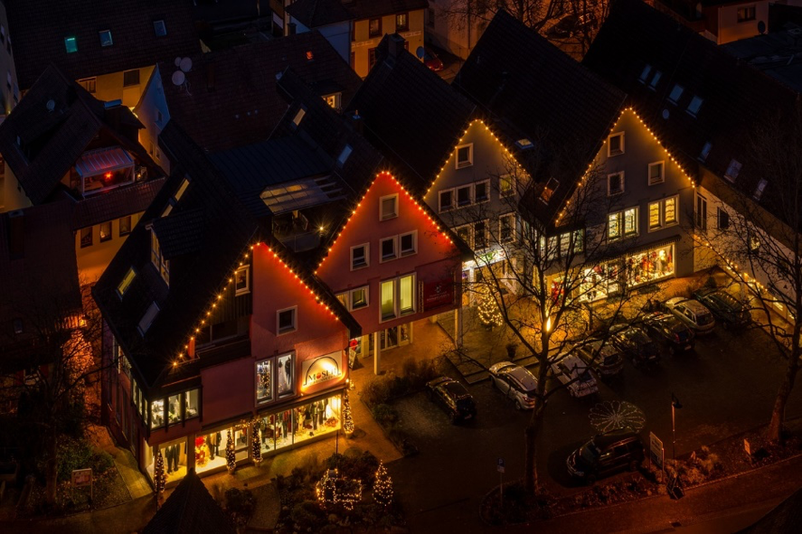 Bild zum Ratgeber Sparsam durch den Winter: 7 Tipps, um effizient Strom zu sparen