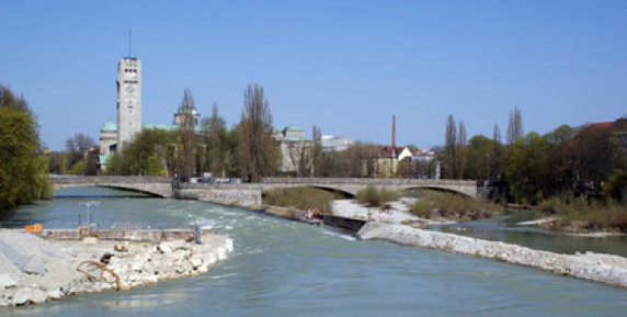 Bild zum Ratgeber Ein spezielles Thema: Immobilienbau und Hochwasser