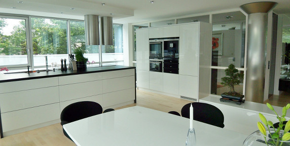 Bild zum Ratgeber Neubau: Darauf ist bei der Küchenplanung zu achten