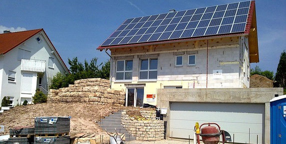 Bild zum Ratgeber Energieeffizienz plus Wohnkomfort - Infos rund ums Passivhaus