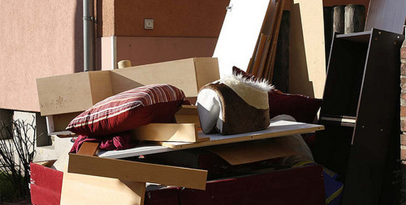 Bild zum Ratgeber Wohnung entrümpeln - Checkliste