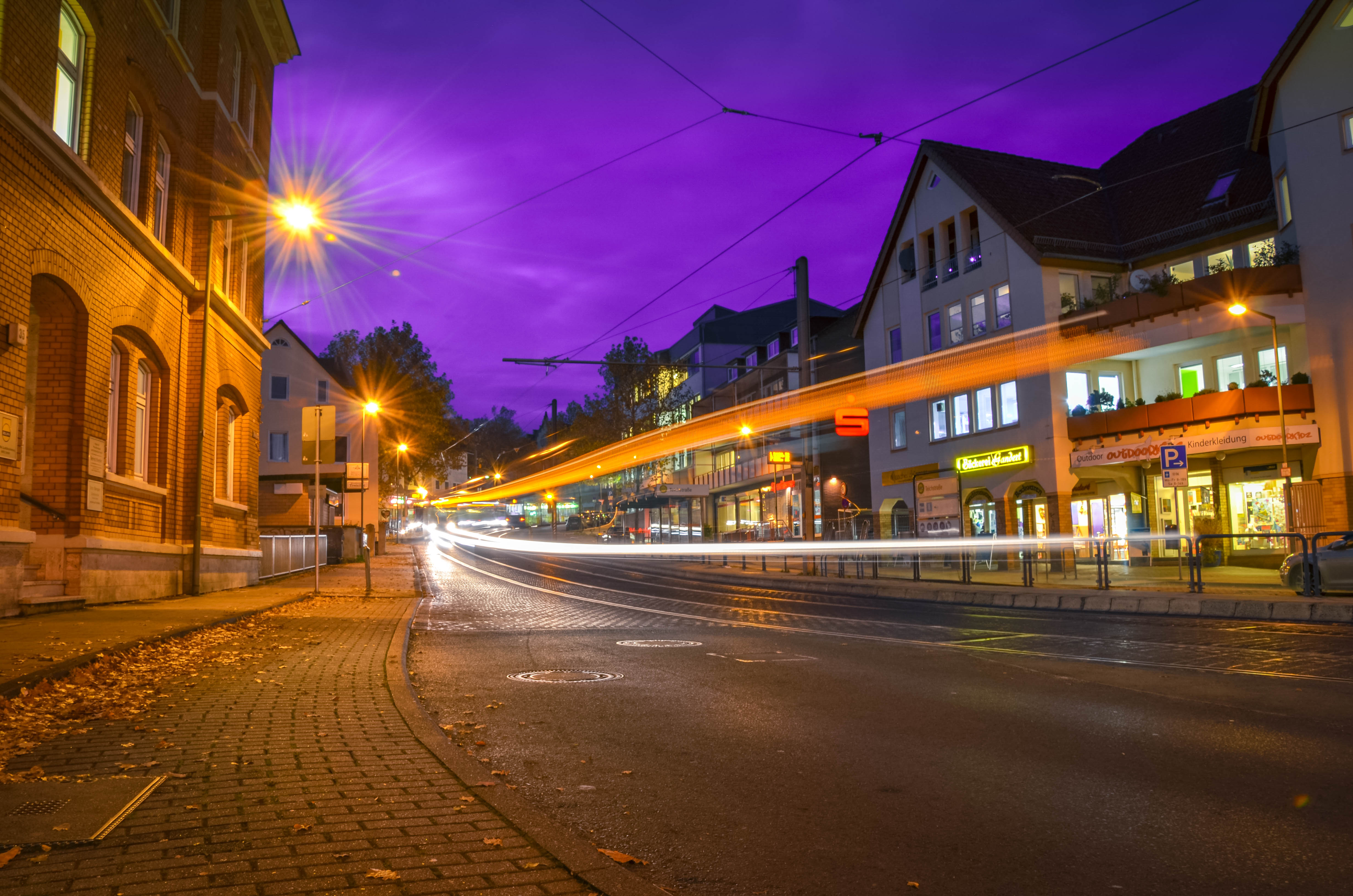 Straßenbahn am Abend © Stadt Kassel; Foto: Martina Eull