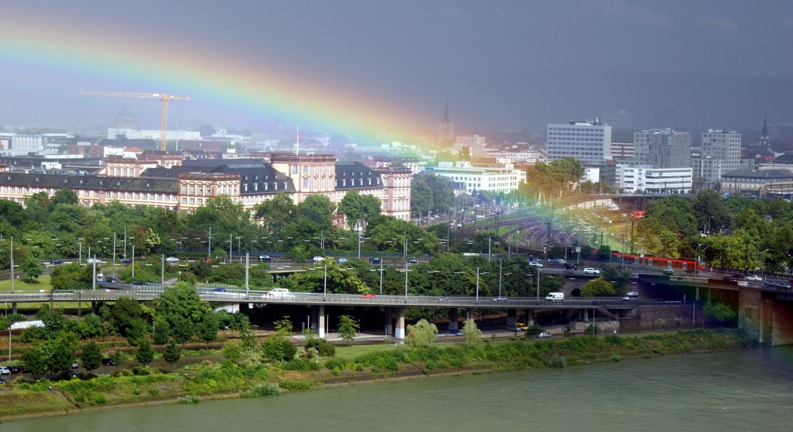 Mannheim - ein Wohnort am Ende des Regenbogens